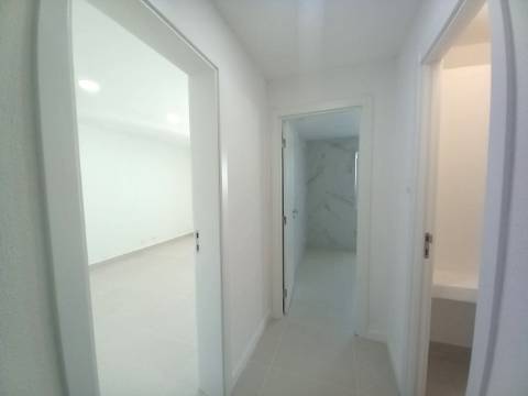 APARTAMENTO T3 | REMODELAÇÃO TOTAL | CIDADE SOL