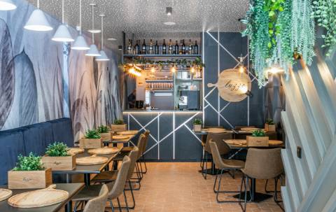 Espaço Comercial em plano Largo da Graça ! para investimento