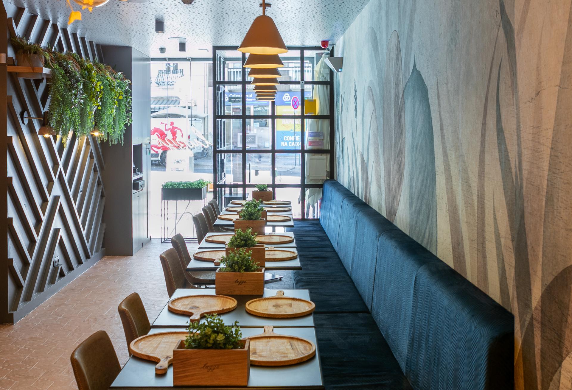 Espaço Comercial em plano Largo da Graça ! para investimento