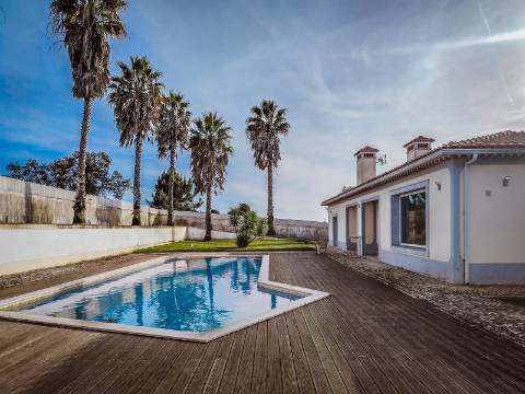 Moradia T6: Um Refúgio de Charme e Conforto para Viver Tranquilamente