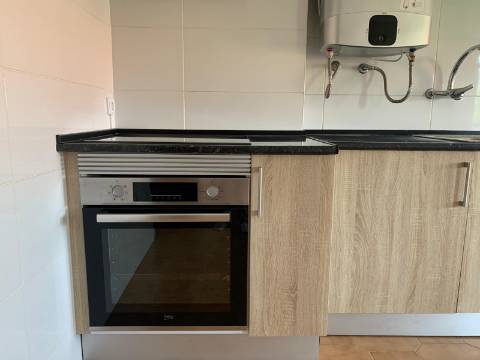 OPORTUNIDADE no Coração de Pinhal Novo - T2+1 com Sótão Aproveitado!