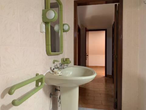 OPORTUNIDADE no Coração de Pinhal Novo - T2+1 com Sótão Aproveitado!