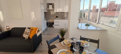 Apartamento T3 | REMODELADO e MOBILIDADO | Open Space