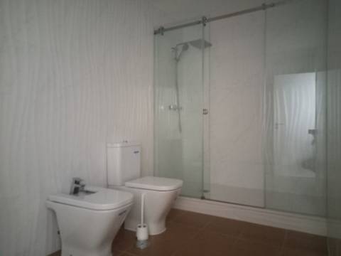 T4 Duplex | Novo | Box | Terraço com Churrasqueira | Castanheira do Ribatejo