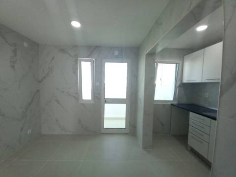 OPORTUNIDADE | T2 Remodelado | Castanheira do Ribatejo