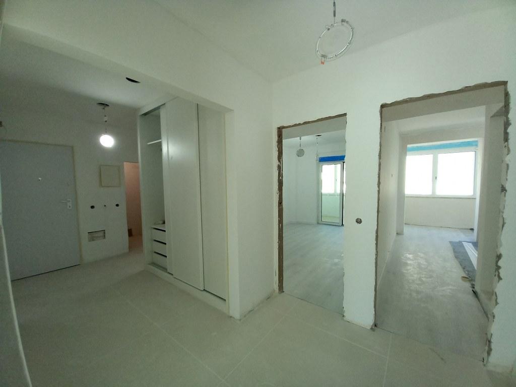 Espaço, Conforto e Modernidade num T4 REMODELADO | Forte da Casa