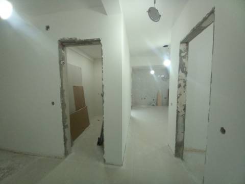 Apartamento T2 | TOTALMENTE RENOVADO | OPEN SPACE | Laranjeiro