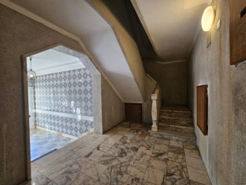 Apartamento T2 | TOTALMENTE RENOVADO | OPEN SPACE | Laranjeiro