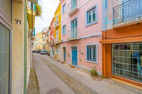 INVESTIMENTO Pronto a Rentabilizar | Prédio Remodelado | Centro Histórico de Setúbal