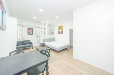 INVESTIMENTO Pronto a Rentabilizar | Prédio Remodelado | Centro Histórico de Setúbal