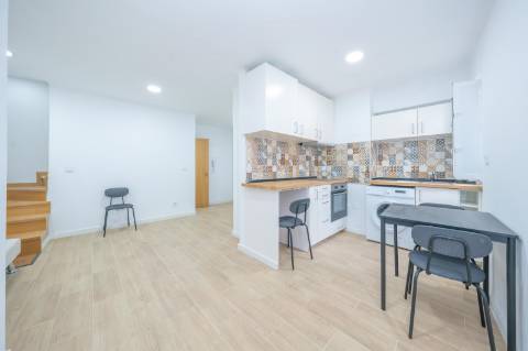 INVESTIMENTO Pronto a Rentabilizar | Prédio Remodelado | Centro Histórico de Setúbal