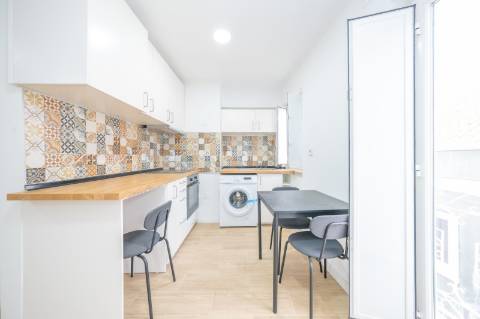 INVESTIMENTO Pronto a Rentabilizar | Prédio Remodelado | Centro Histórico de Setúbal