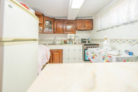 | Vila Chã | Andar de Moradia | T3 + T1 | Espaço Exterior | Garagem |