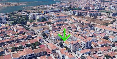 | Terreno Urbano | Projeto Aprovado para 8 apartamentos | Licenças a Pagamento |