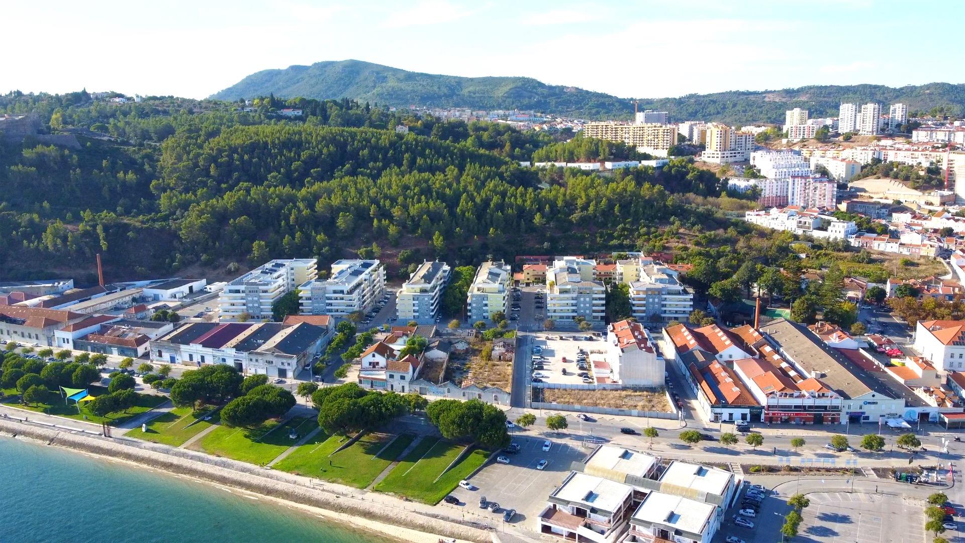|| Apartamento T4 | VISTA RIO e CASTELO | VARANDA PANORÂMICA | PARQUEAMENTO ||
