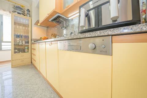 || Apartamento T4 | VISTA RIO e CASTELO | VARANDA PANORÂMICA | PARQUEAMENTO ||