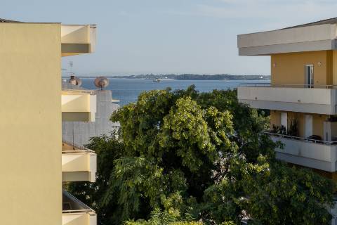 || Apartamento T4 | VISTA RIO e CASTELO | VARANDA PANORÂMICA | PARQUEAMENTO ||