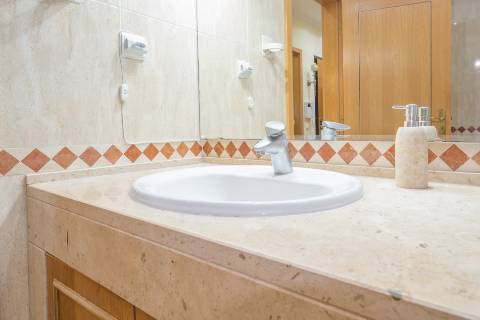 || Apartamento T4 | VISTA RIO e CASTELO | VARANDA PANORÂMICA | PARQUEAMENTO ||