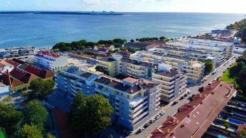 || Apartamento T4 | VISTA RIO e CASTELO | VARANDA PANORÂMICA | PARQUEAMENTO ||