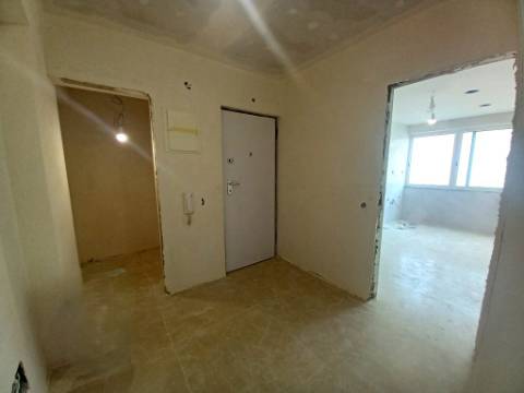 || Apartamento T2 TOTALMENTE REMODELADO | Pronto a Entrar ||