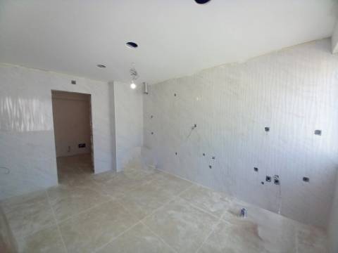 || Apartamento T2 TOTALMENTE REMODELADO | Pronto a Entrar ||