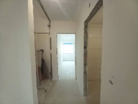 || Apartamento T2 TOTALMENTE REMODELADO | Pronto a Entrar ||