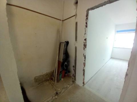 || Apartamento T2 TOTALMENTE REMODELADO | Pronto a Entrar ||