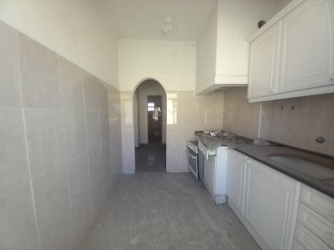 Oportunidade de Investimento | APARTAMENTO T1 | Baixa da Banheira