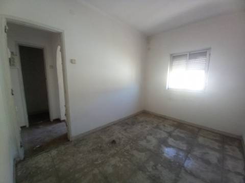 Oportunidade de Investimento | APARTAMENTO T1 | Baixa da Banheira