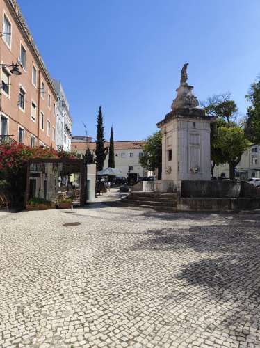 Oportunidade única na zona histórica da Estrela