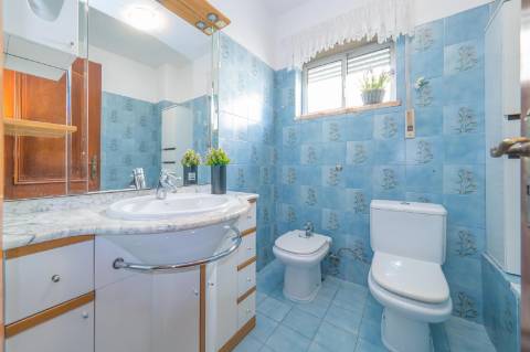 | Vila Chã | Andar de Moradia | T3 | Espaço Exterior com 70 m2 |