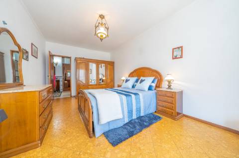 | Vila Chã | Andar de Moradia | T3 | Espaço Exterior com 70 m2 |