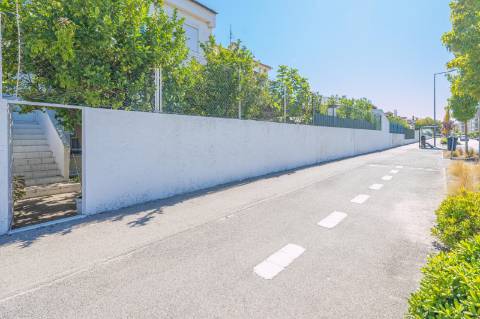 | Vila Chã | Andar de Moradia | T3 | Espaço Exterior com 70 m2 |