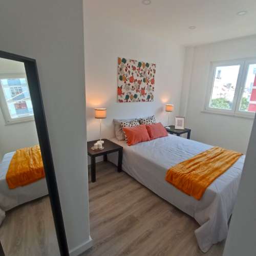 || Apartamento T3 REMODELADO | No centro de BENFICA | VARANDAS ||