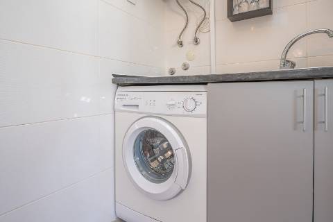 | PRÉDIO 3 PISOS | ZONA RIBEIRINHA | VISTA RIO SADO | LICENÇA AL |