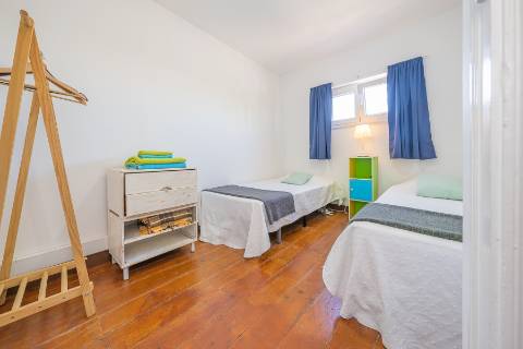 | PRÉDIO 3 PISOS | ZONA RIBEIRINHA | VISTA RIO SADO | LICENÇA AL |