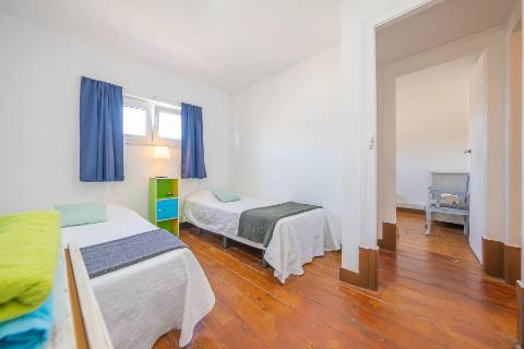 | PRÉDIO 3 PISOS | ZONA RIBEIRINHA | VISTA RIO SADO | LICENÇA AL |