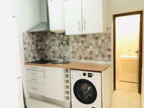 | Apartamento T1 | Ótimo Estado Conservação | Mobilado e Equipado | Bonfim |