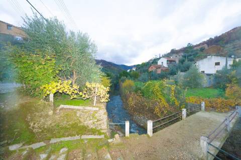 | Moradia T3 em Vale Figueira | Castelo Branco | Um refúgio onde a natureza dita o ritmo |