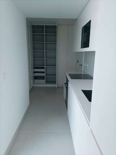 T2 com Vista Rio, Garagem e Piscina no Barreiro