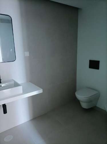 T2 com Vista Rio, Garagem e Piscina no Barreiro