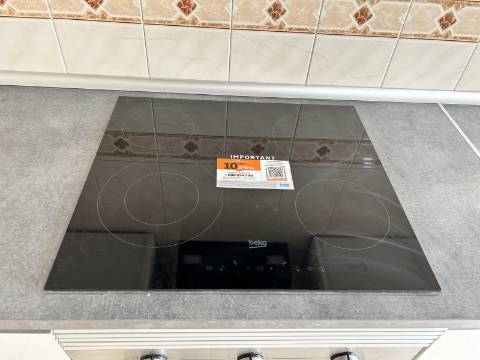 | T2 com 80 m2 | Muito Luminoso | Excelente estado de conservação |