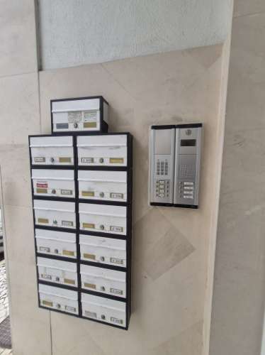 | T2 no Feijó | 79 m2 | Arrecadação com 12 m2 | Excelente estado conservação |