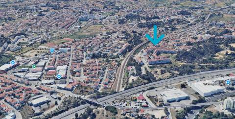 | T2 no Feijó | 79 m2 | Arrecadação com 12 m2 | Excelente estado conservação |