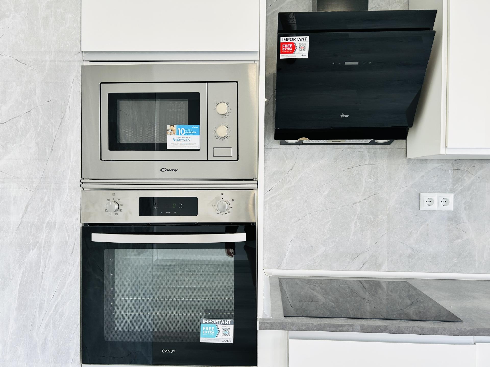 | T2 Oeiras | 91 m2 | 2 WC's | Arrecadação | TOTALMENTE REMODELADO |