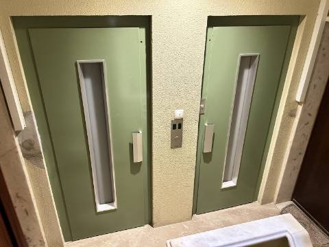 | T2 Oeiras | 91 m2 | 2 WC's | Arrecadação | TOTALMENTE REMODELADO |