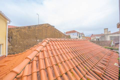 | Maravilhoso Prédio | 3 pisos | Centro Histórico de Setúbal | Garagem |