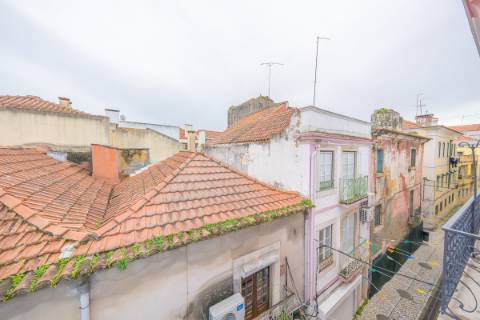 | Maravilhoso Prédio | 3 pisos | Centro Histórico de Setúbal | Garagem |