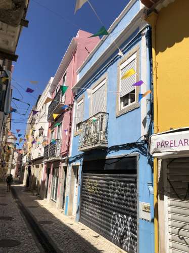 | Maravilhoso Prédio | 3 pisos | Centro Histórico de Setúbal | Garagem |