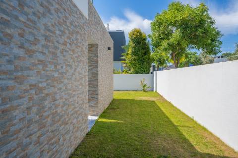 | Maravilhosa Moradia T4 | Nova | Piscina | Colégio St. Peter's School |